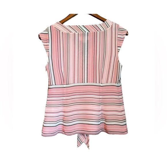3 for $30! Loft pink petites short sleeve top - Picture 12 of 12